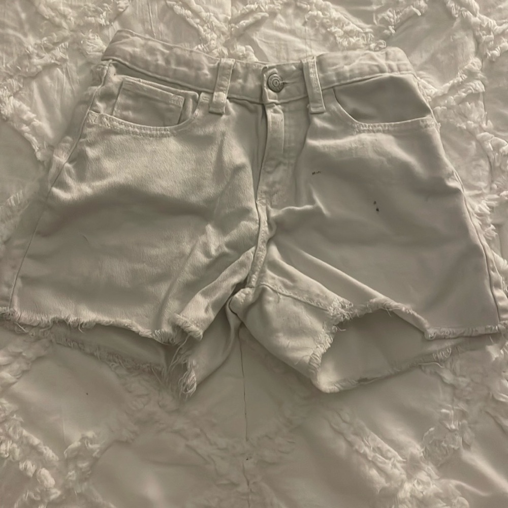 White high waisted shorts